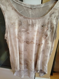 Sleeveless top eco-printed with leaves